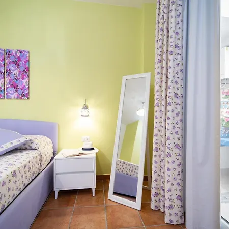 住宿加早餐酒店 Almare 克罗托内