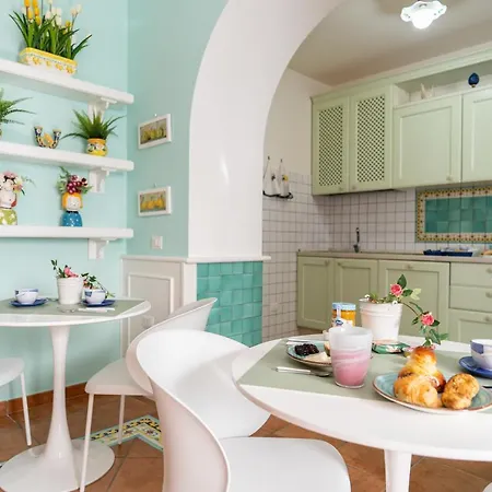 Almare Bed & Breakfast 4*
