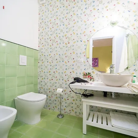 Almare Bed & Breakfast 4*