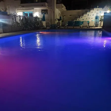 Almare Frühstückspension 4*